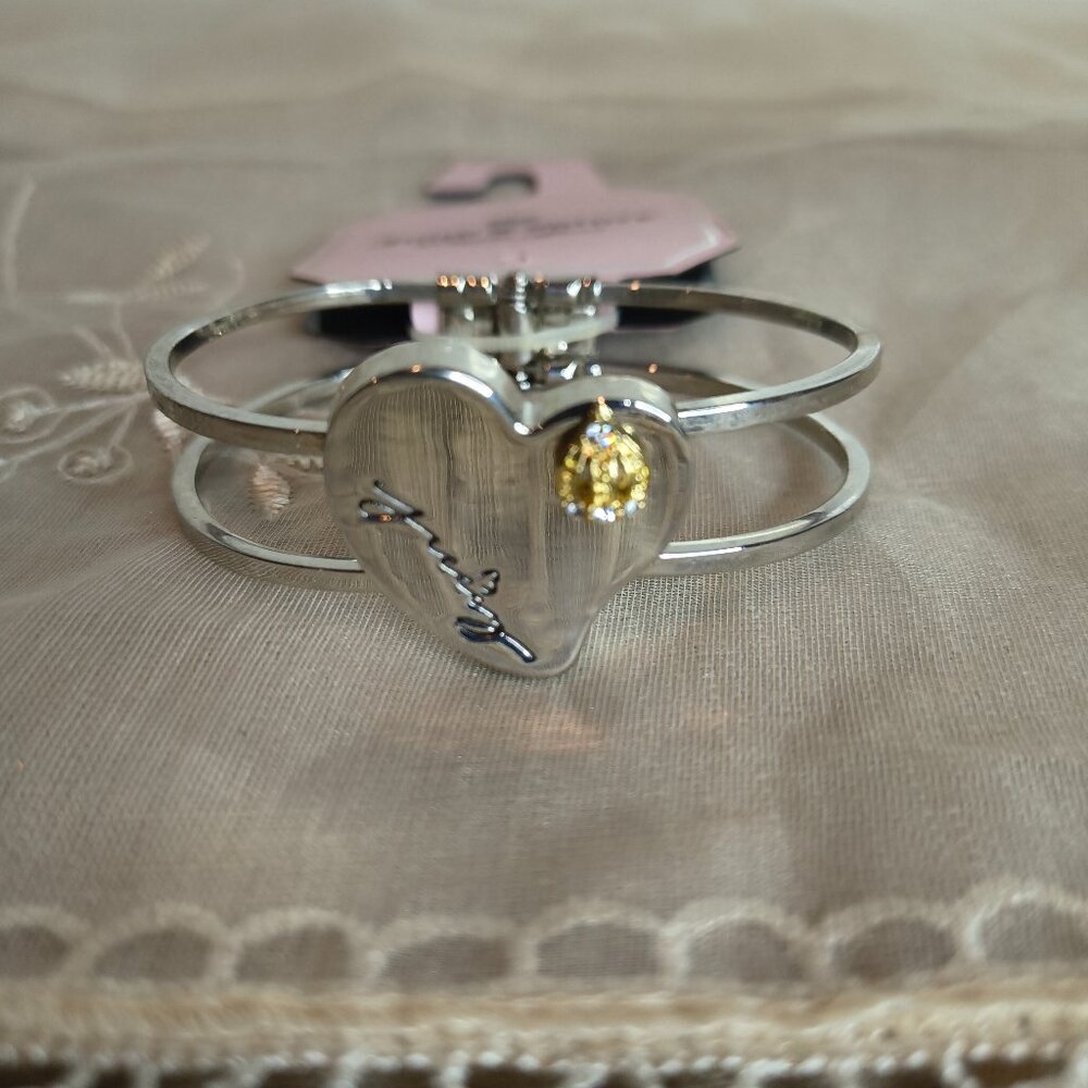 Juicy Couture New With Tag Heart Bracelet